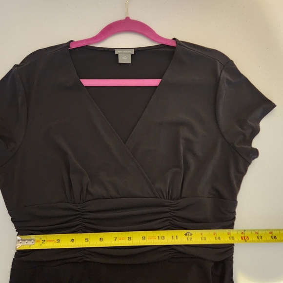 Ann Taylor Black V-Neck Stretch Dress Ruched Waist Short Sleeve Size 14 Dressy - Picture 7 of 7